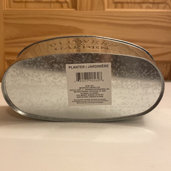 COPY - NWT Flowers & Garden Galvanized Metal Oval Shaped Planter 10.5x5.5x4inch - Picture 3 of 5